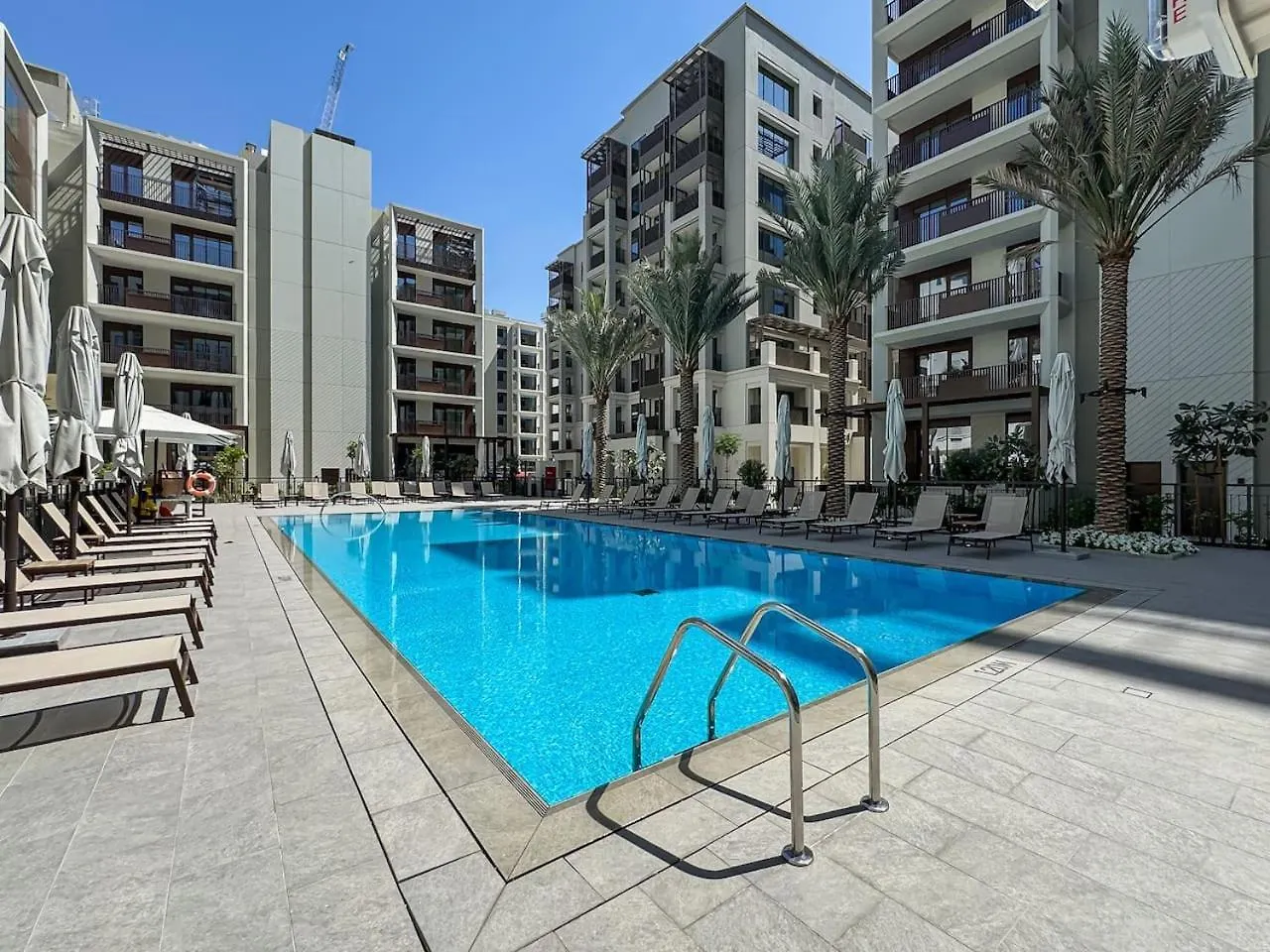 Luxury 2-Bed Retreat With Stunning Creek Views Apartment Dubai